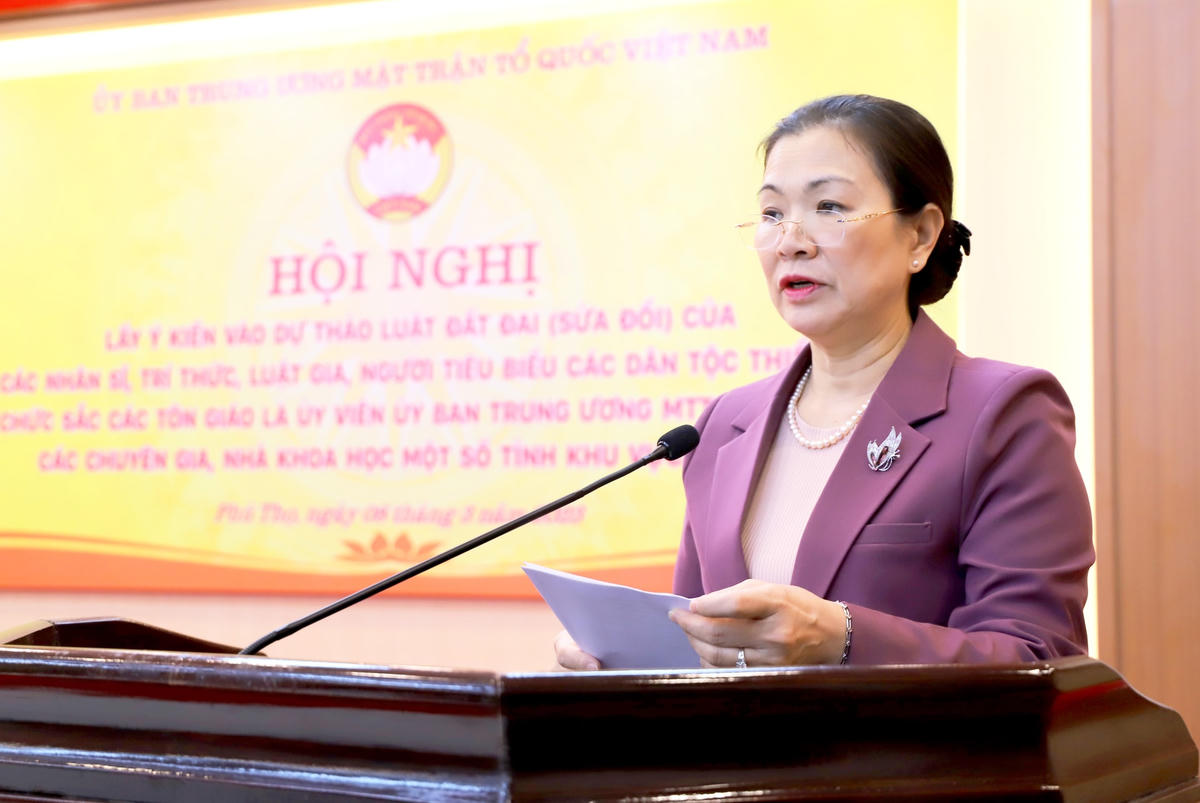 Phó Chủ tịch Trương Thị Ngọc Ánh phát biểu tại Hội nghị.