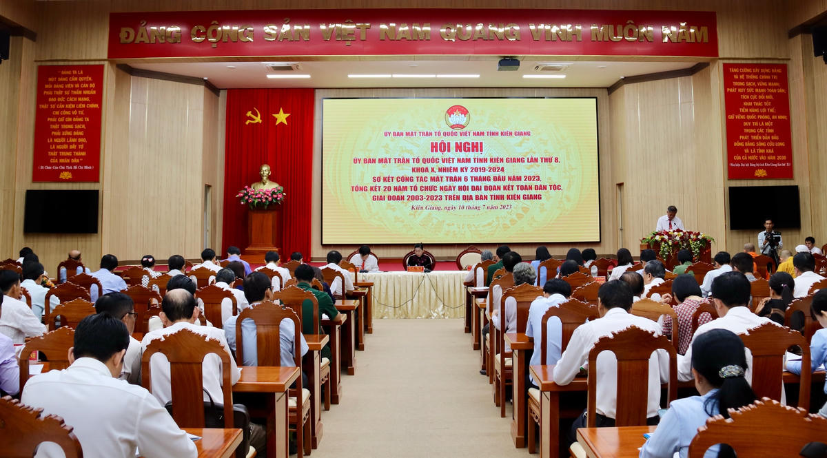 Quang cảnh hội nghị.