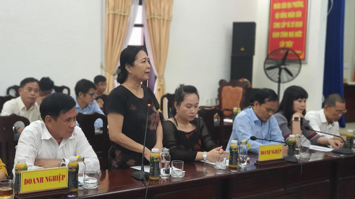 Doanh nghiệp kiến nghị nhiều vấn đề tháo gỡ khó khăn tại bổi đối thoại.