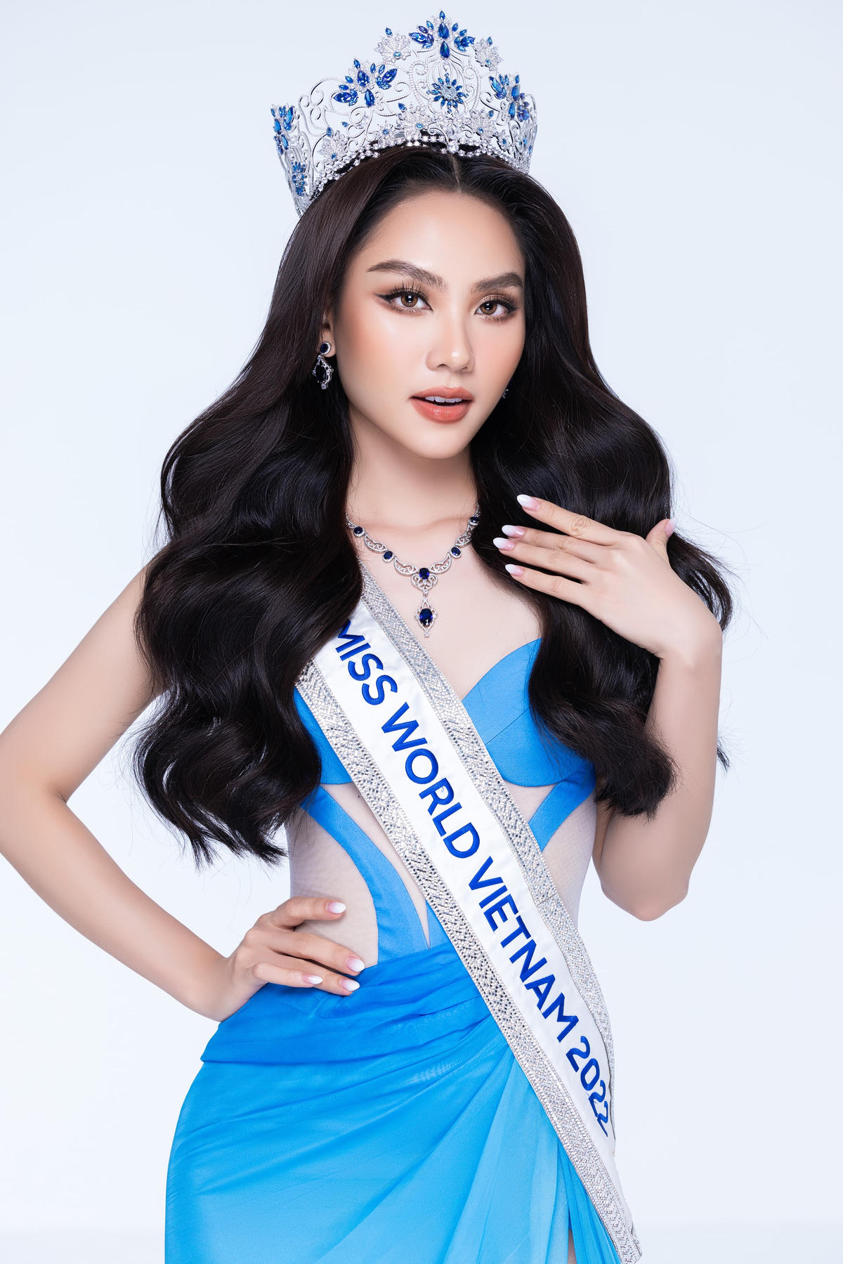 Cô là đại diện nhan sắc Việt Nam đến với đấu trường Miss World năm nay. 
