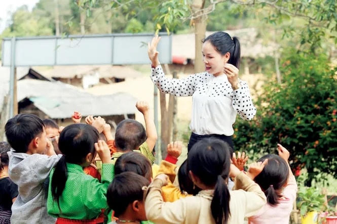 Giáo viên công tác tại các xã vùng đặc biệt khó khăn được hưởng chế độ, chính sách đặc thù của Chình phủ
