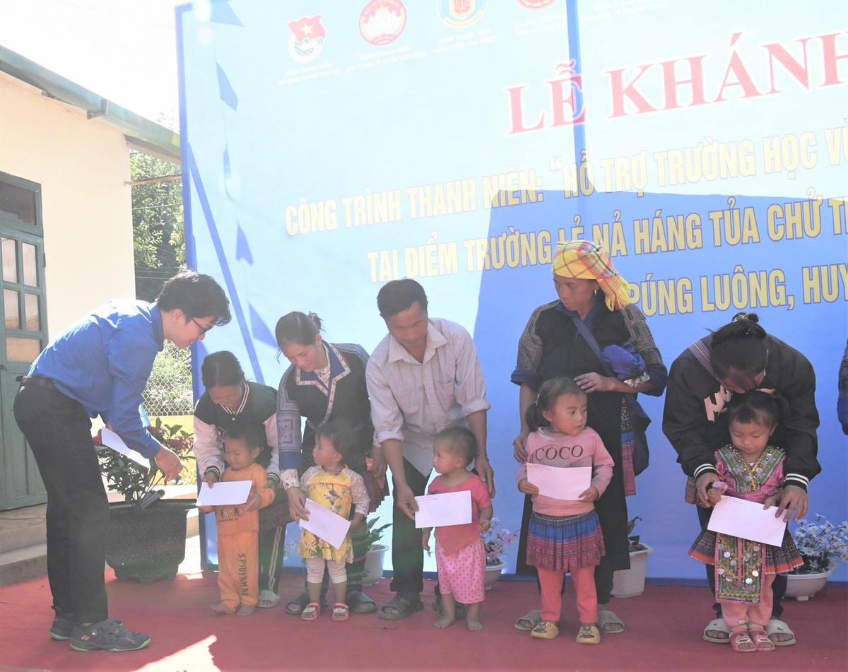 Khánh thành công trình hỗ trợ trường học vùng cao tỉnh Yên Bái