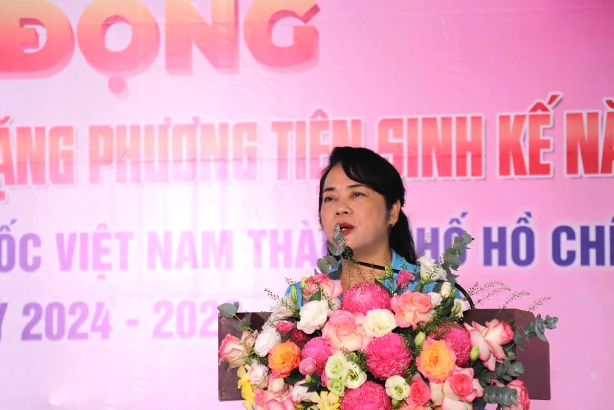 Chủ tịch Ủy ban MTTQ Việt Nam TP HCM Trần Kim Yến phát biểu tại lễ phát động.