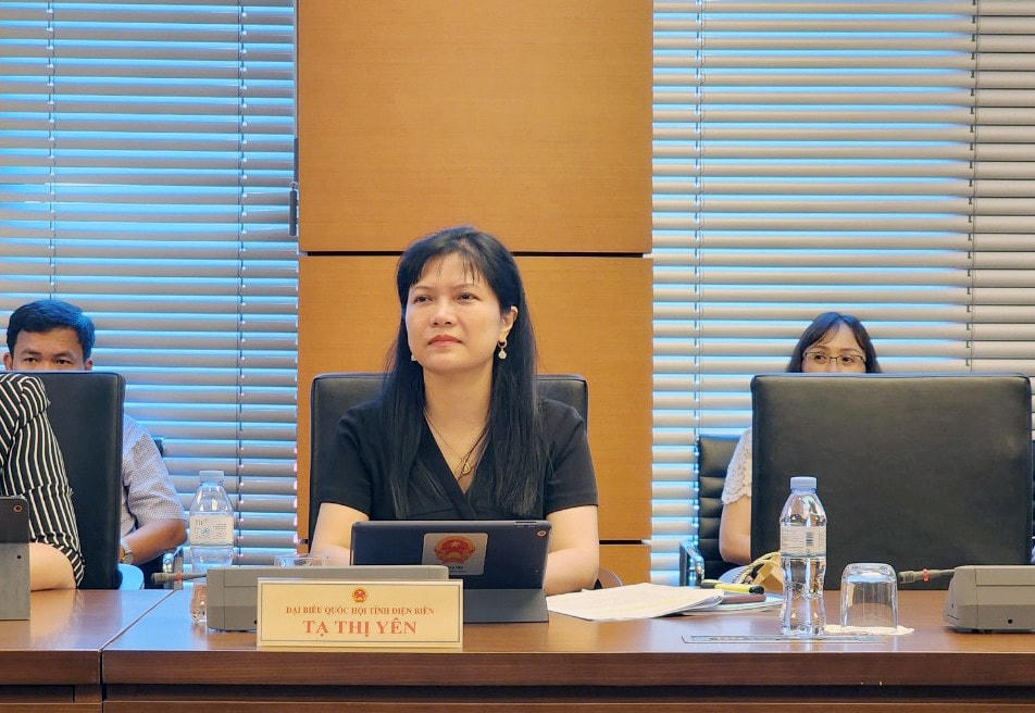 ĐBQH Tạ Thị Yên.