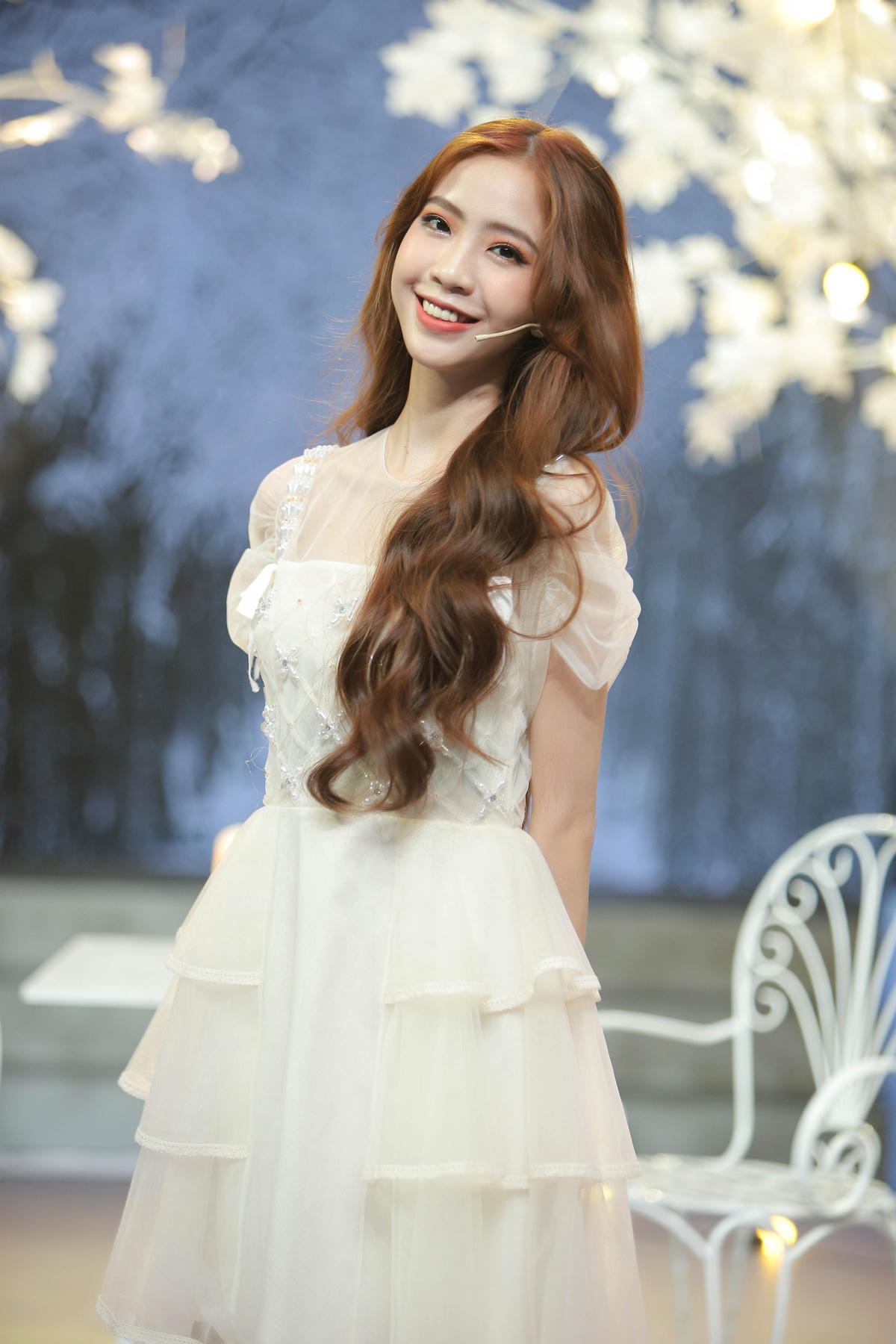 Nữ chính thầm thương trộm nhớ Otis 5 năm. 