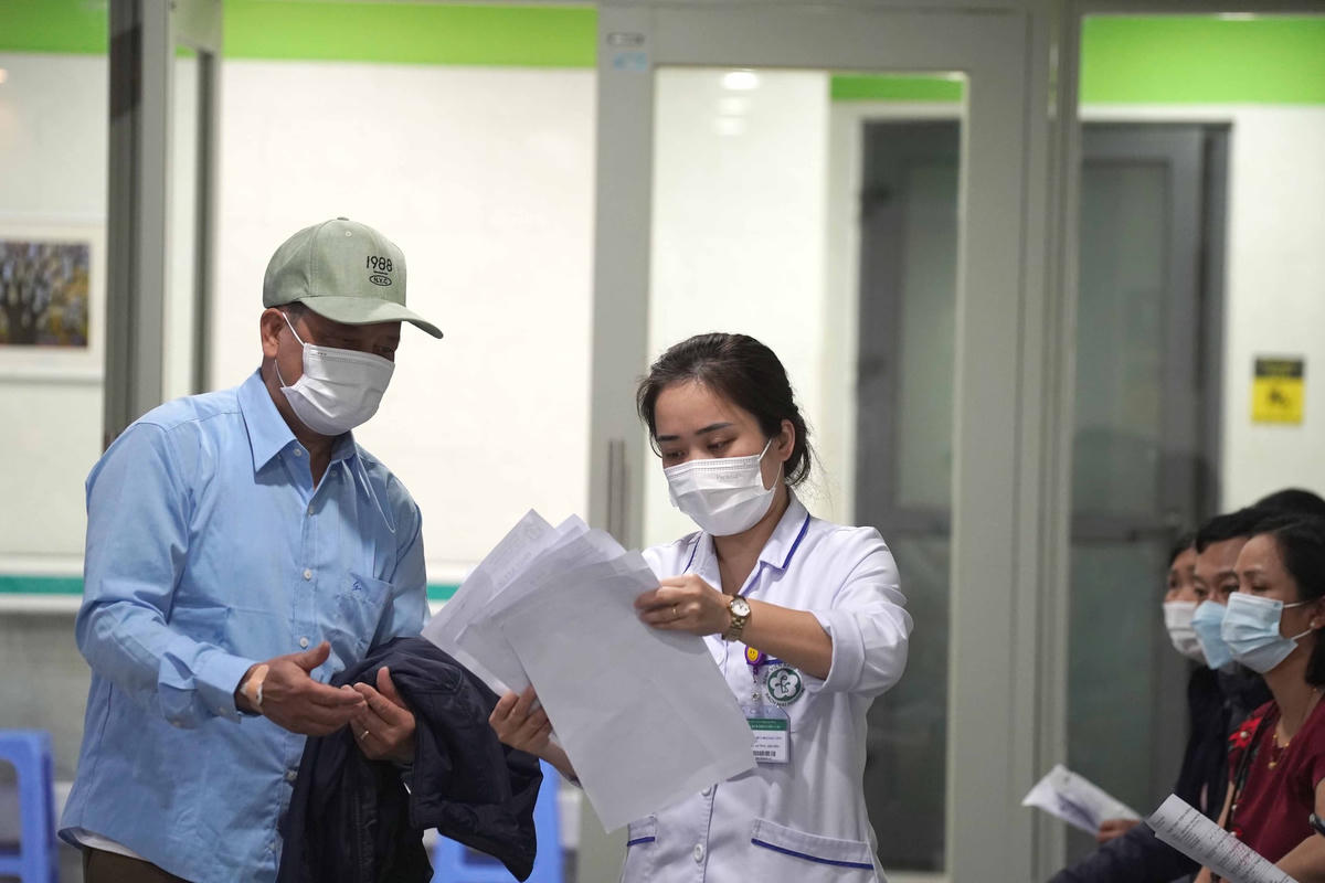 Sau dịch Covid-19, nhiều dịch bệnh gia tăng, ảnh hưởng không nhỏ đến sức khỏe của người dân. Ảnh: Quang Vinh.