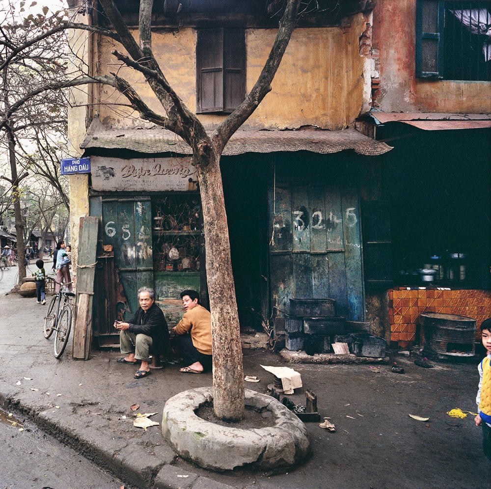 Góc phố Hàng Dầu năm 1988.  