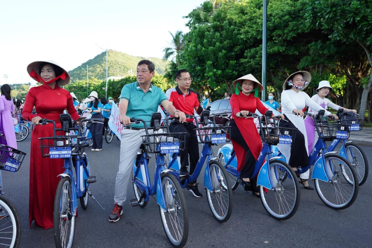 Dịch vụ xe đạp công cộng sẽ được thí điểm 12 tháng.