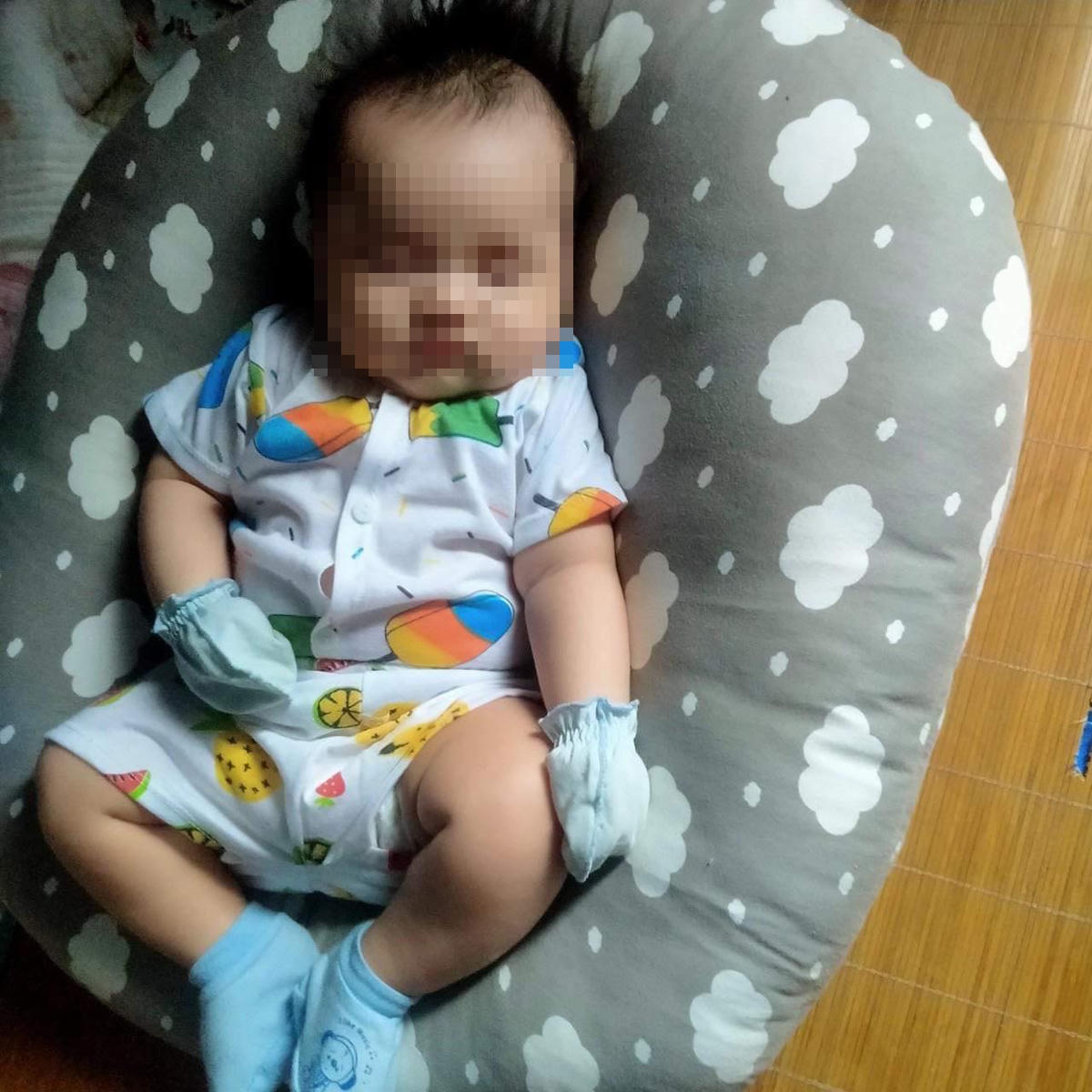 Cháu bé bị bỏ rơi ở cầu Đá Chạc.