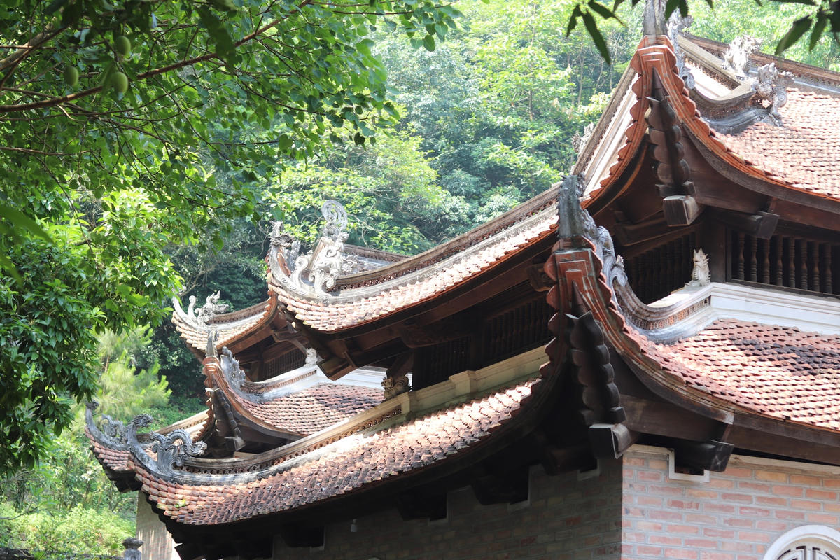 Các ngành, các cấp đã phối hợp bảo tồn, gìn giữ nguyên vẹn những giá trị, ý nghĩa văn hóa, lịch sử, nhân văn của Khu di tích đền Bà Triệu; đưa lễ hội đền Bà Triệu trở thành sản phẩm du lịch độc đáo, ngày càng có sức lan tỏa mạnh mẽ, thu hút đông đảo Nhân dân và du khách thập phương.