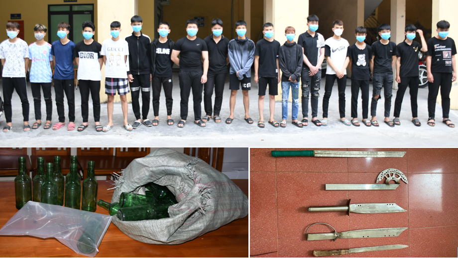 Nhóm thanh, thiếu niên và hung khí bị thu giữ tại Công an huyện An Lão.
