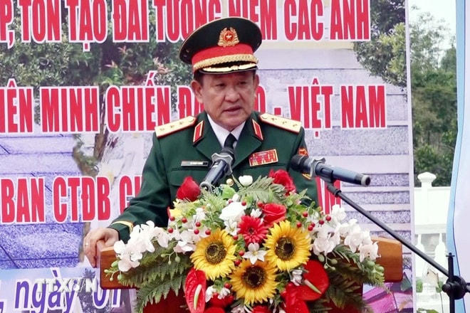 ttxvn-tinh-doan-ket-dac-biet-viet-nam-lao-mai-truong-ton-02-2.jpg