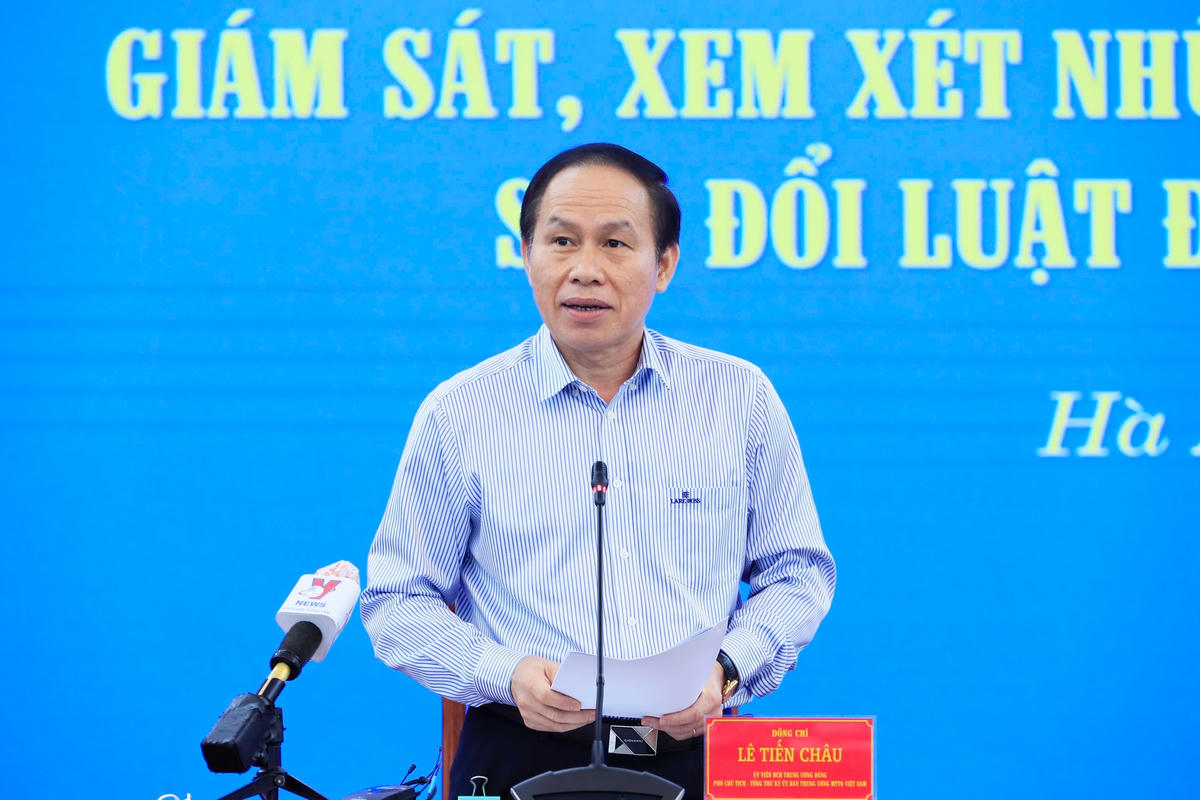 Ủy viên Trung ương Đảng, Phó Chủ tịch - Tổng Thư ký UBTƯ MTTQ Việt Nam Lê Tiến Châu.Ảnh: Quang Vinh.