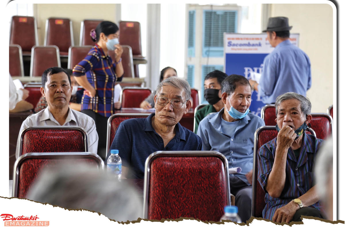 Dù còn nhiều băn khoăn về giá đất đền bù nhưng đây là một dự án trọng điểm nên người dân cũng đồng thuận.