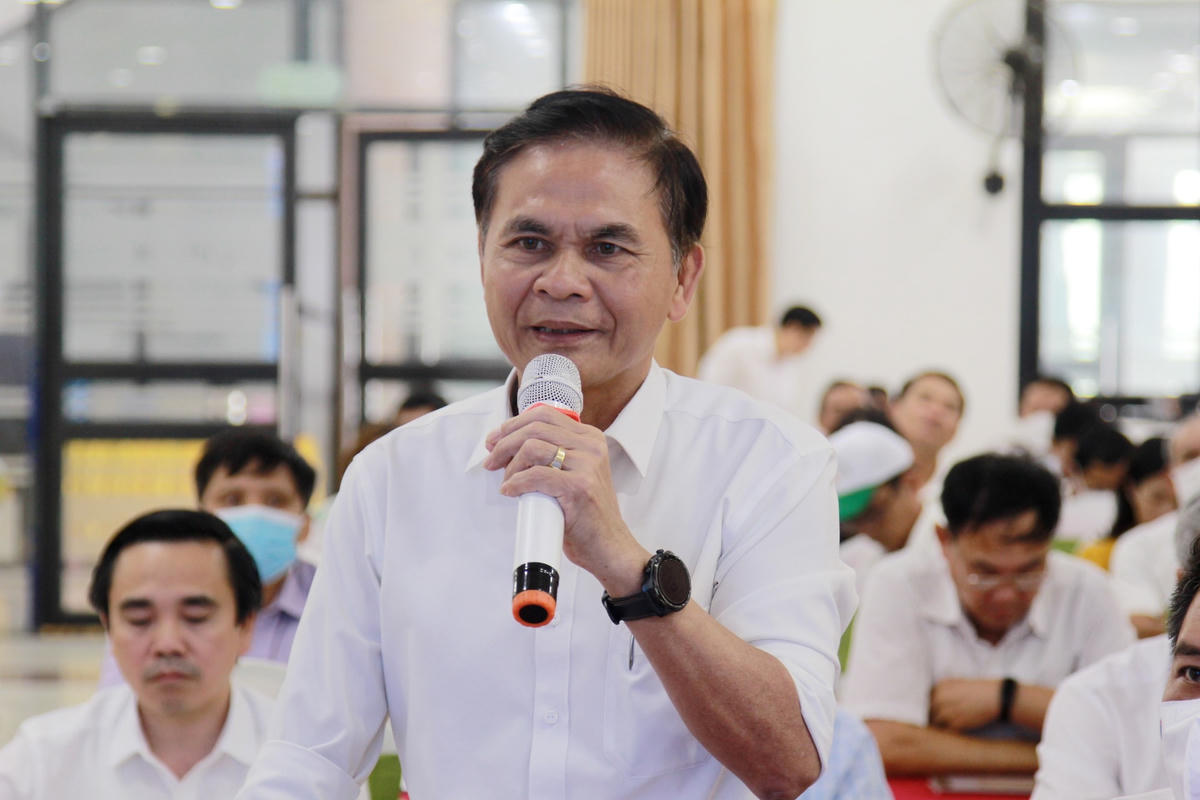 Ông Trần Huy Oánh, Chánh văn phòng điều phối NTM Hà Tĩnh bị kỷ luật bằng hình thức cảnh cáo.