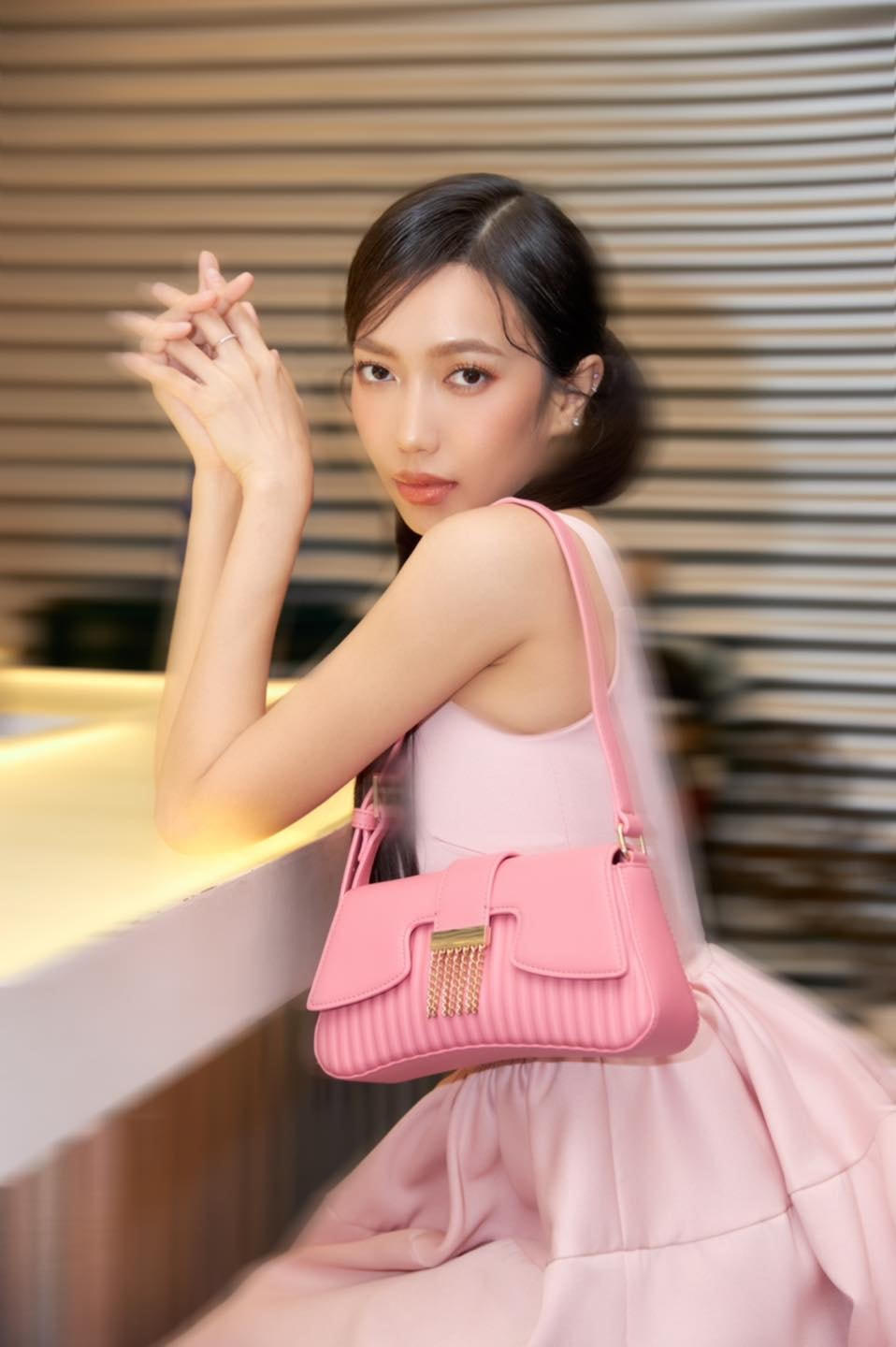 Diệu Nhi cũng là một trong những tên tuổi "đình đám" thuộc dàn mỹ nhân làng hài. 