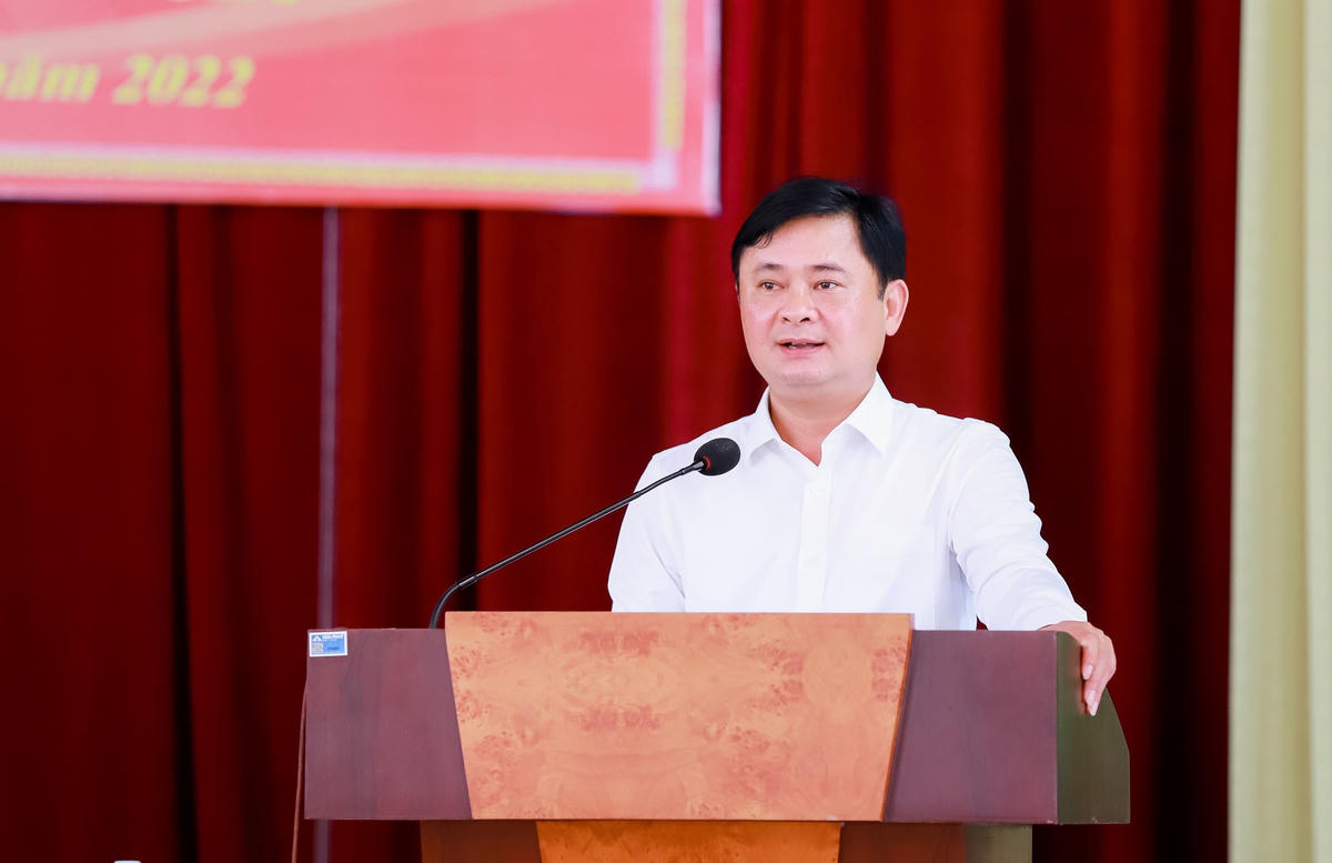 Ông Thái Thanh Quý, Bí thư Tỉnh ủy, Trưởng Đoàn đại biểu Quốc hội tỉnh Nghệ An ghi nhận, tiếp thu những ý kiến, kiến nghị của cử tri. Đồng thời, yêu cầu các sở ngành liên quan, UBND huyện Hưng Nguyên giải đáp kịp thời những thắc mắc của cử tri ngay tại buổi tiếp xúc.