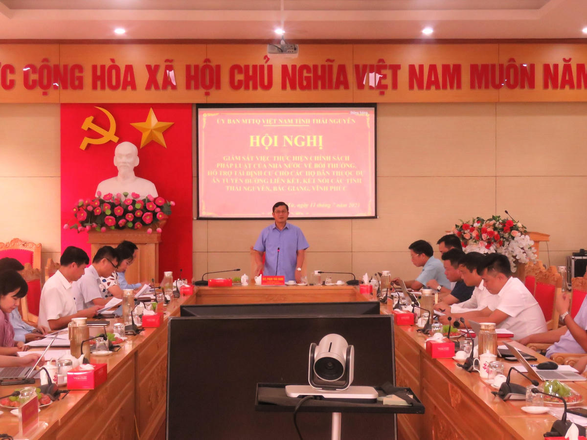 Đoàn giám sát do ông Phạm Thái Hanh, Chủ tịch Ủy ban MTTQ tỉnh Thái Nguyên làm Trưởng Đoàn, giám sát tại huyện Đại Từ.
