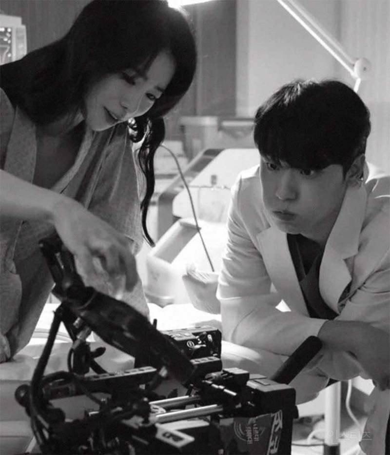 Lee Do Hyun và Lim Ji Yeon công khai hẹn hò sau 2 lần hợp tác chung. 