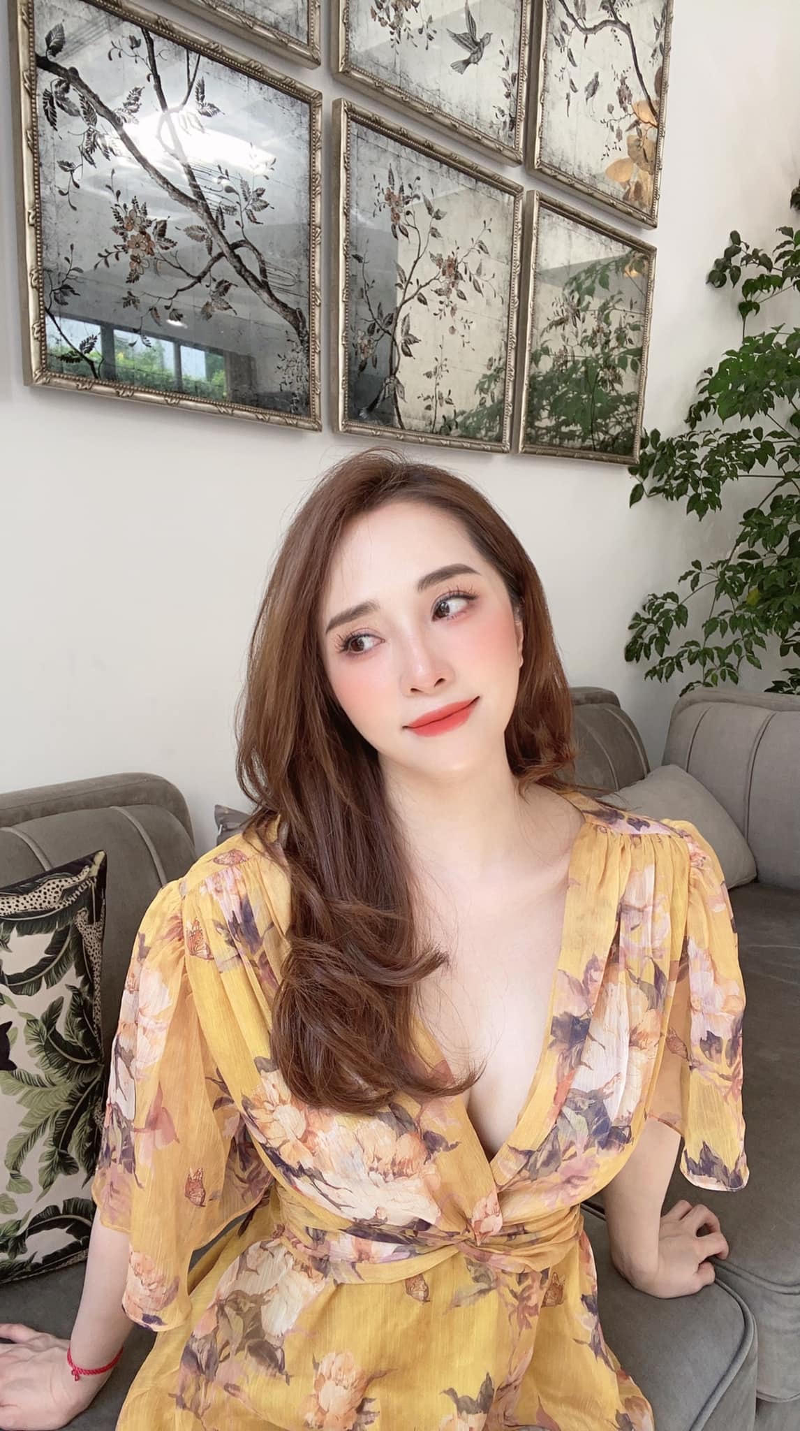 Ngoài đời Quỳnh Nga xinh xắn, thân thiện khác xa với vẻ táo bạo, có phần ngỗ ngược như trên màn ảnh.