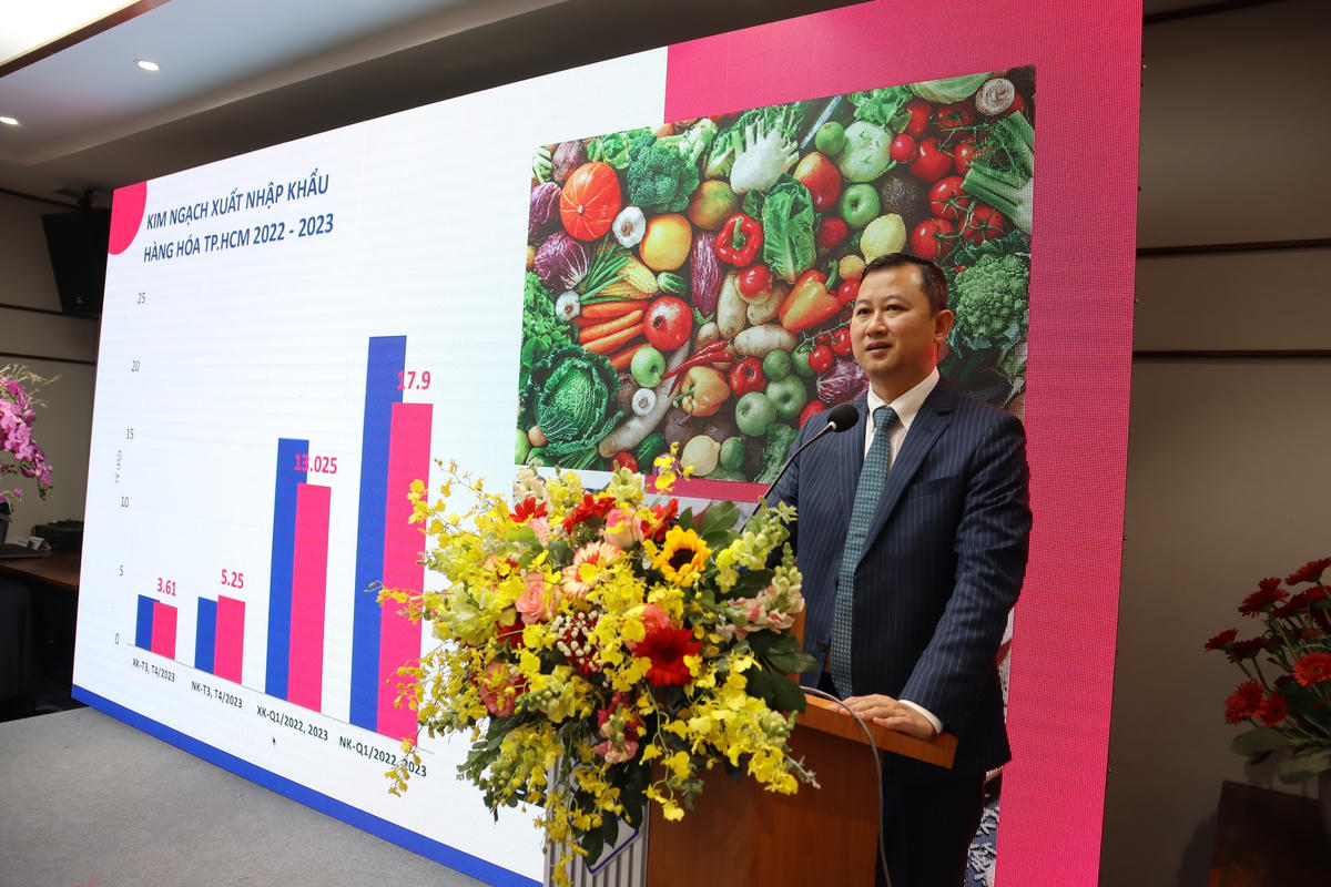 Ông Trần Phú Lữ, Phó Giám đốc phụ trách ITPC thông tin về HCMC FOODEX 2023.