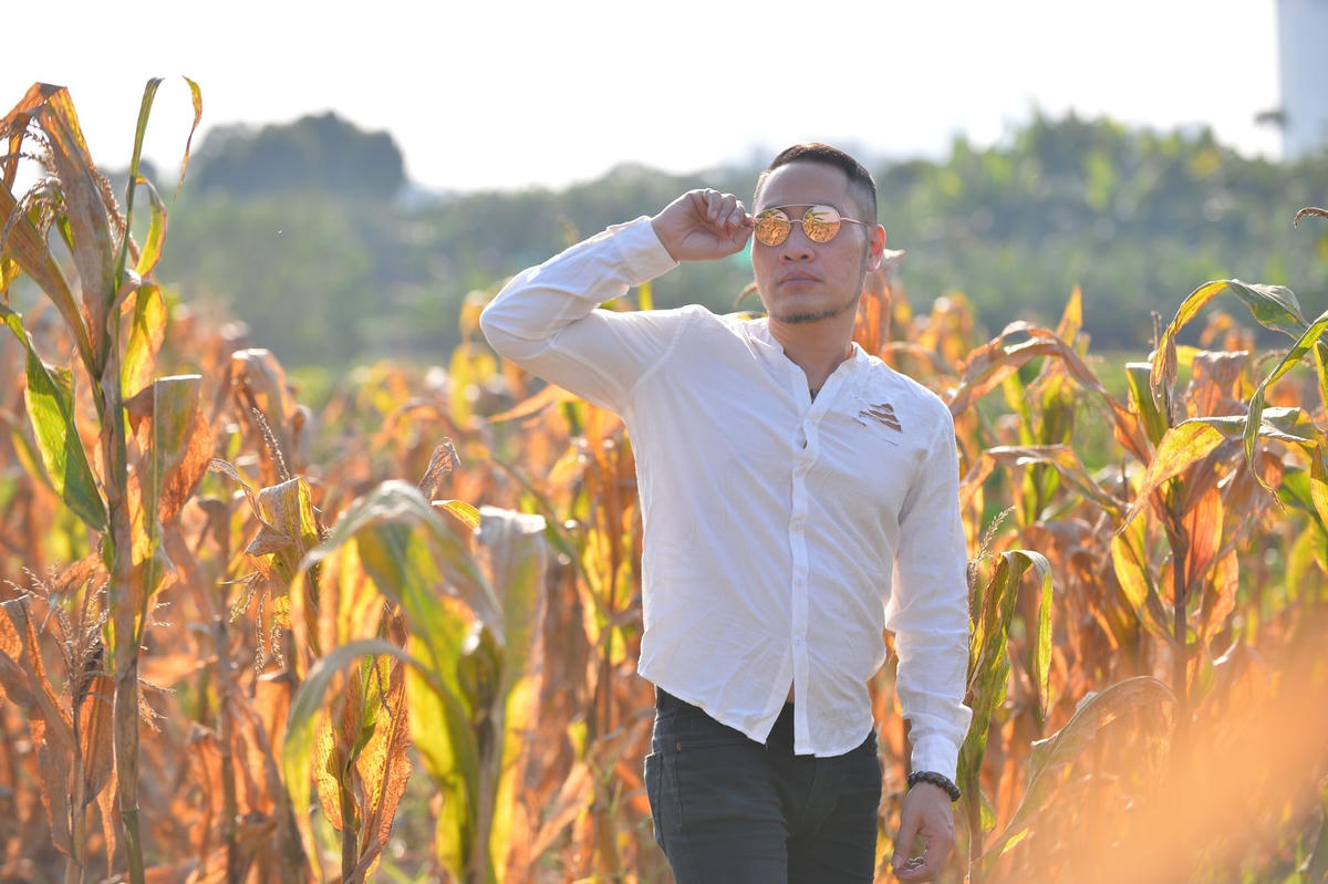 Một hình ảnh trong MV.