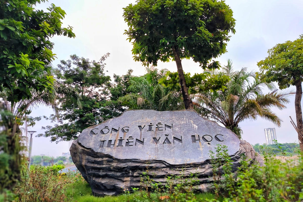 Hà Nội: Cận cảnh công viên được chi hàng trăm tỷ dù đã hoàn thiện nhưng vẫn để 'hoang hoá'