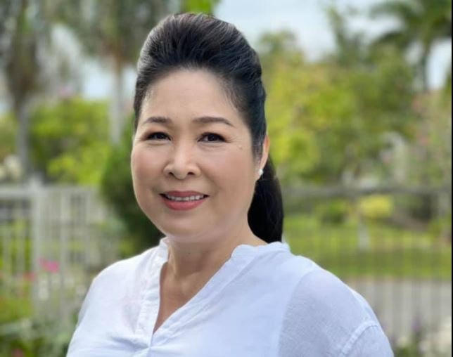 NSND Hồng Vân bênh vực Hữu Tín khi anh bị tạm giữ hình sự để điều tra. 