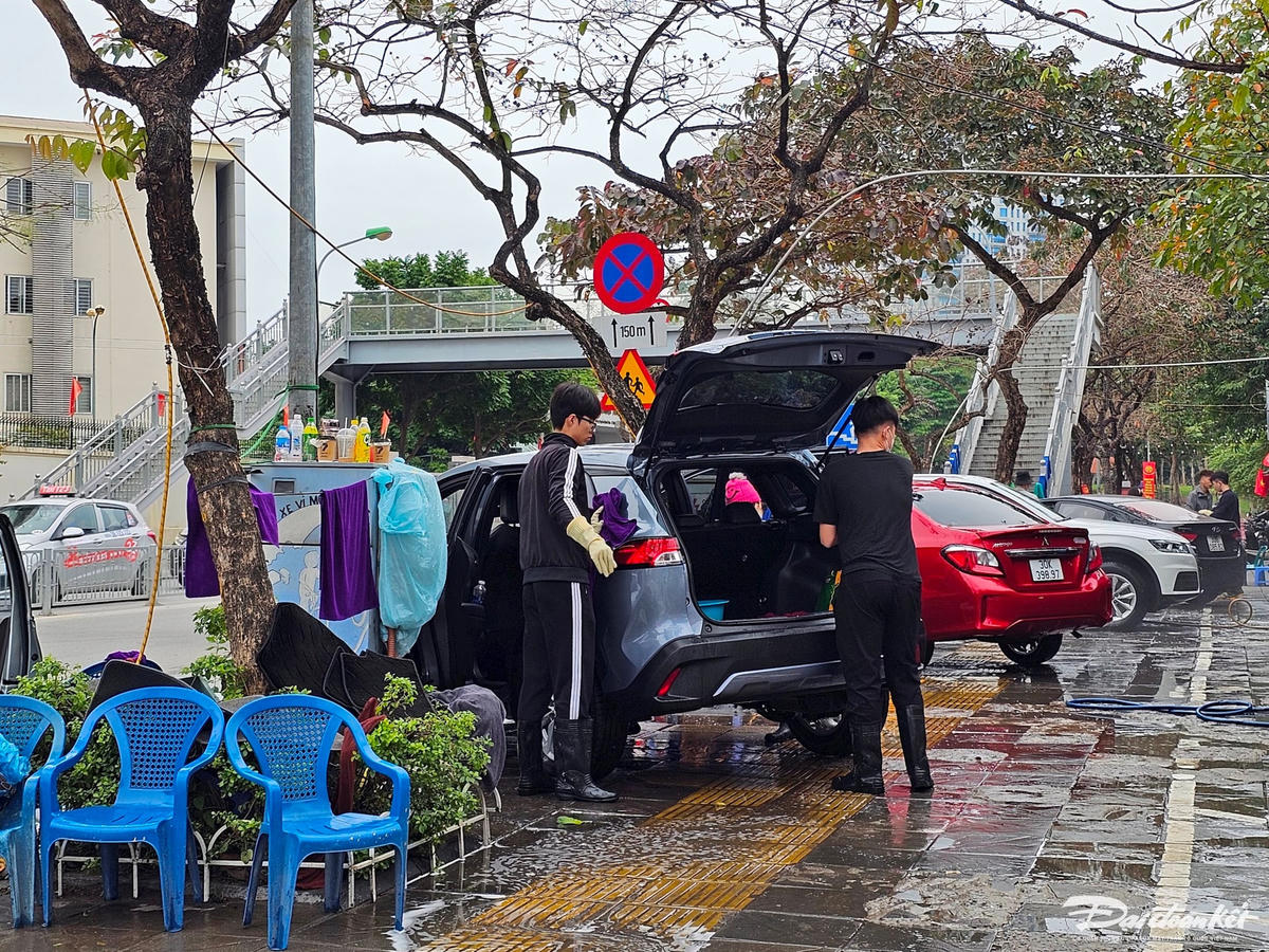 W_rua_xe-le-khanh9.jpg