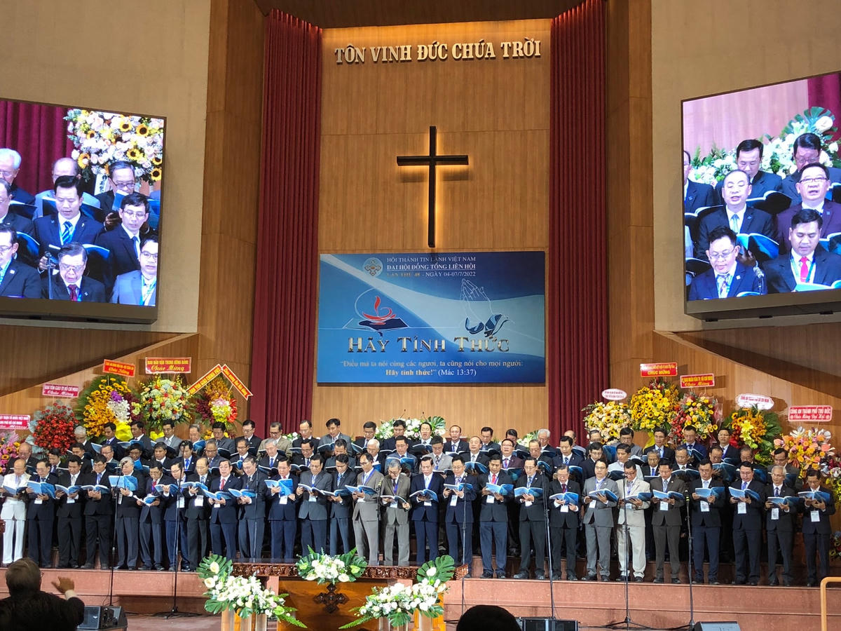 Quang cảnh tại lễ khai mạc Đại hội đồng Tổng Liên hội lần thứ 48 và Đại hội đồng Giáo phẩm lần thứ 10 năm 2022. (Ảnh: Hồng Phúc).