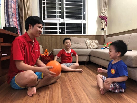 Nhiều phụ huynh đồng tình cho rằng, lệnh cấm dạy thêm, học thêm là cần thiết vì học sinh sẽ được vui chơi nhiều hơn trong 3 tháng hè.
