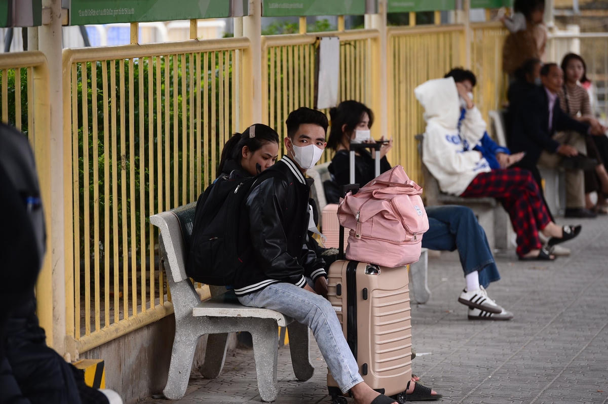 ben_xe_dong_duc-le-khanh21.jpg