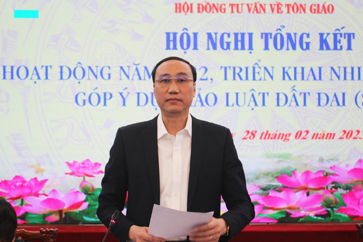 Phó Chủ tịch Phùng Khánh Tài phát biểu tại Hội nghị.