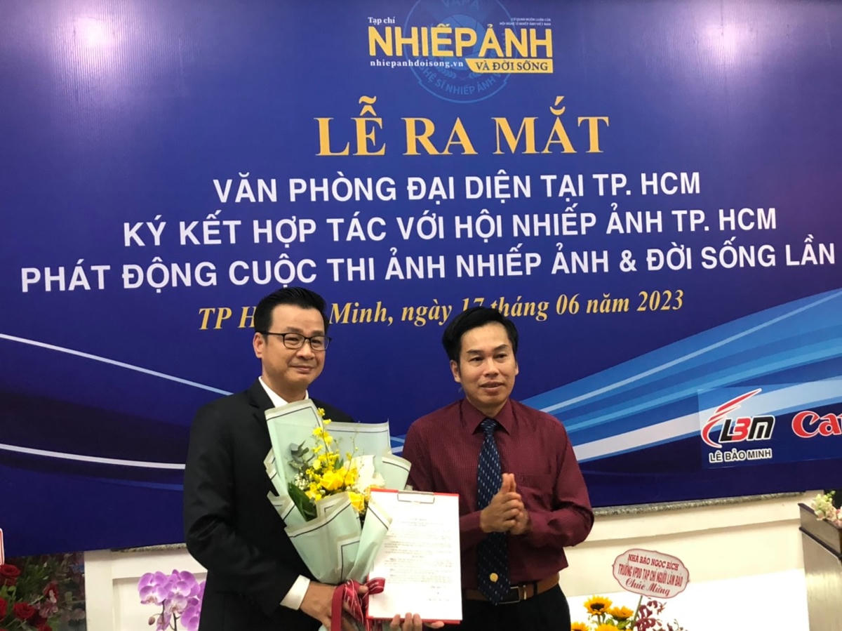 Lễ công bố và trao quyết định bổ nhiệm Trưởng Văn phòng đại diện Tạp chí Nhiếp ảnh và Đời sống tại TP HCM.