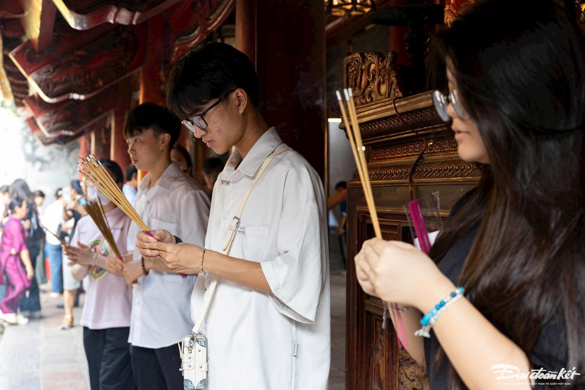 van_mieu-le-khanh12.jpg