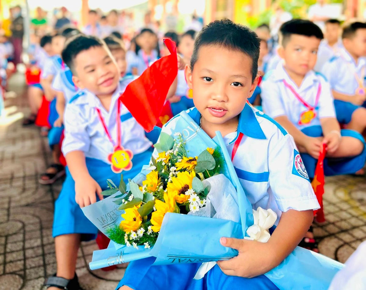 Nét hồn nhiên của trẻ thơ khi bước vào lớp 1.