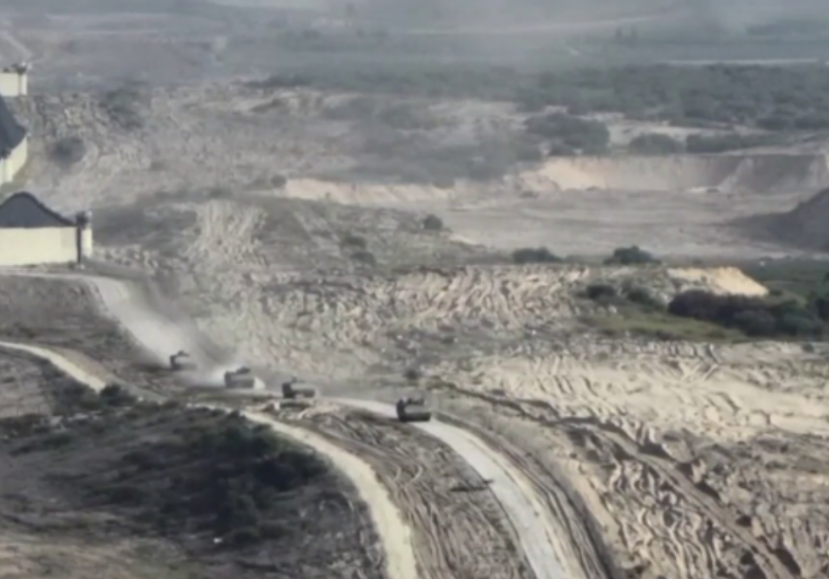Hình ảnh cắt từ video do IDF công bố cho thấy xe tăng Israel ở Dải Gaza vào ngày 28/102023. 