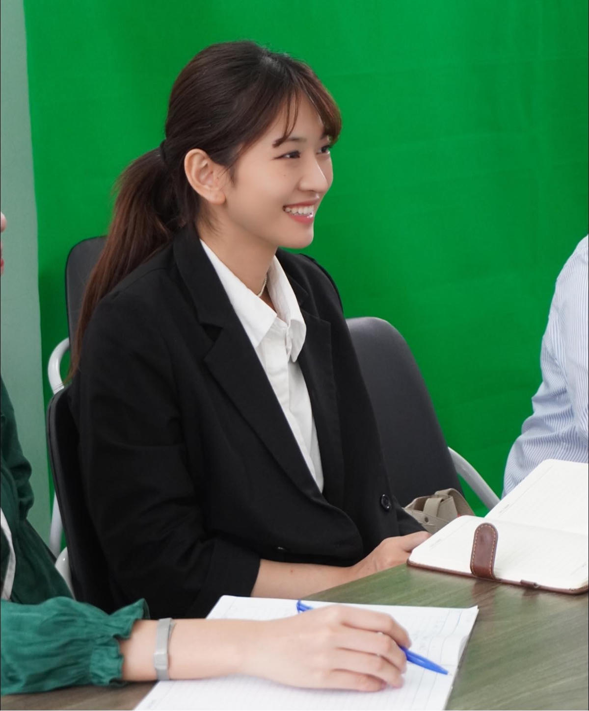 Lê Bống xuất hiện với thần thái mới, hứa hẹn có sự thay đổi trong tương lai. 