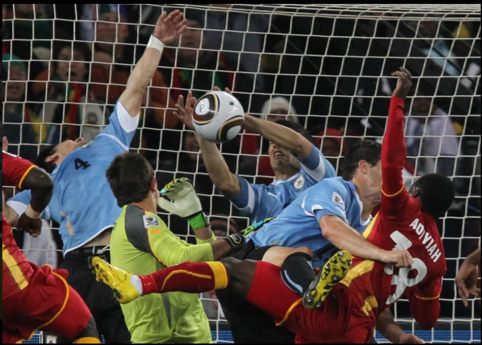 Ghana đối mặt với Uruguay để giành một suất vào vòng loại trực tiếp. Ảnh: AFP.