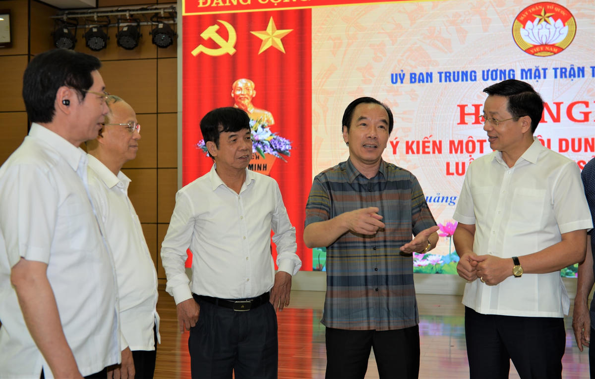 Phó Chủ tịch Ngô Sách Thực chủ trì Hội nghị tọa đàm góp ý dự thảo Luật Đất đai (sửa đổi) 