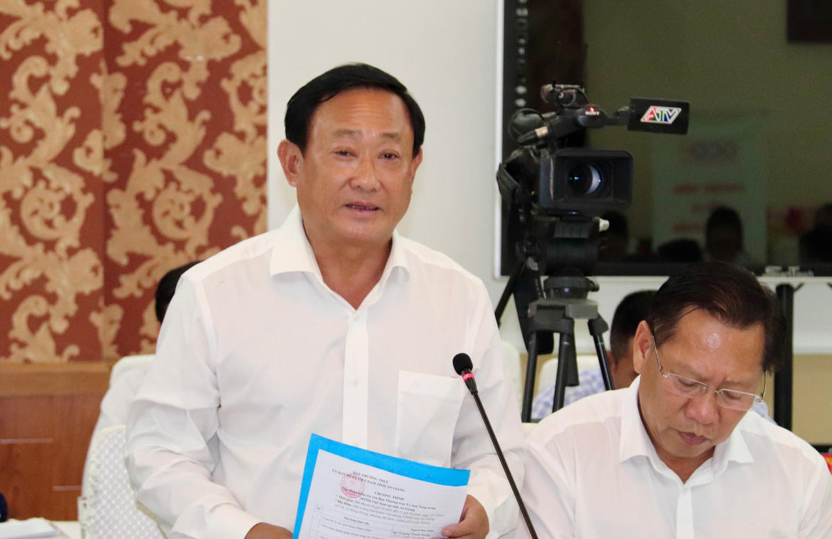 Ông Nguyễn Tiếc Hùng, Chủ tịch Uỷ ban MTTQ Việt Nam tỉnh An Giang phát biểu tại buổi kiểm tra.