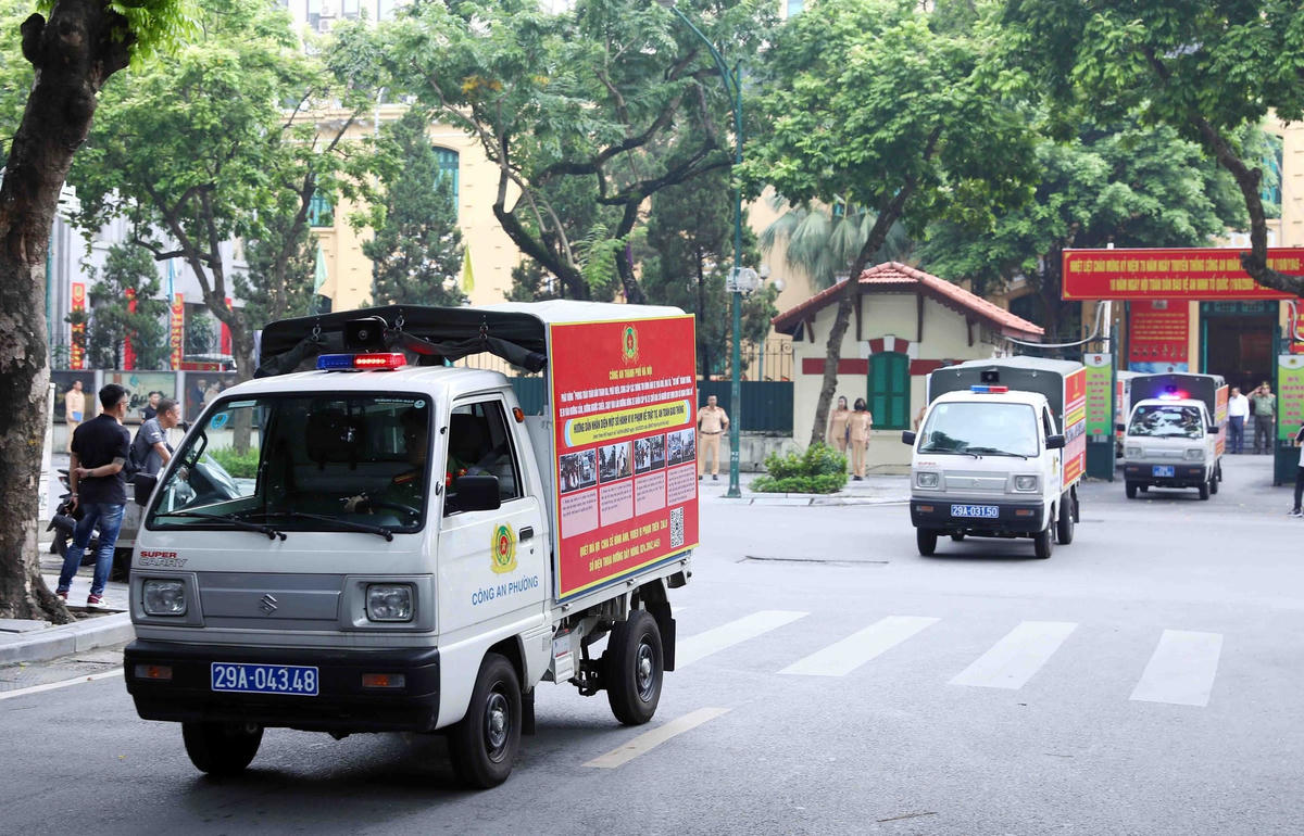 Hà Nội: Phát động toàn dân cung cấp thông tin phản ánh về vi phạm giao thông