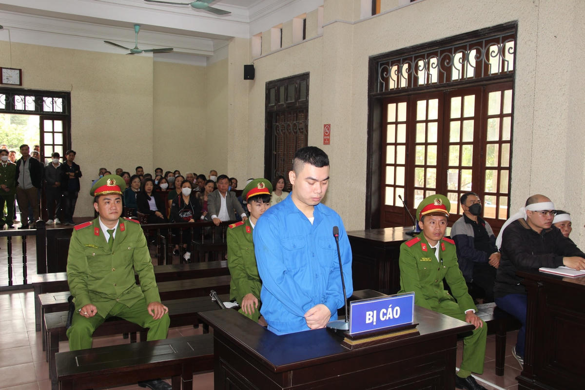 Bị cáo Hồ Sỹ Tấn tại phiên tòa sơ thẩm.