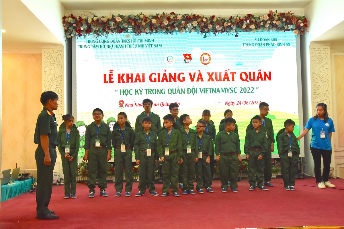 Ông Cái Quang Bình, Giám đốc Trung tâm Hỗ trợ Thanh thiếu nhi Việt Nam cho biết, Học kỳ Quân đội này sẽ là nơi rèn luyện cho các học viên tinh thần Quân đội, tinh thần của những chiến binh, chiến thắng được sự lười biếng, thiếu tự tin...