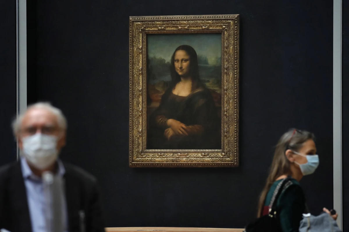 Tác phẩm “Mona Lisa” của danh họa người Ý Leonardo da Vinci đang được trưng bày tại Bảo tàng Louvre ở Paris (Pháp). Ảnh: AP.