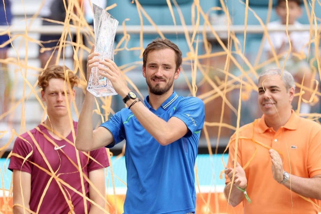 Medvedev lần đầu tiên vô địch Miami Open 2023 (Ảnh: GI).