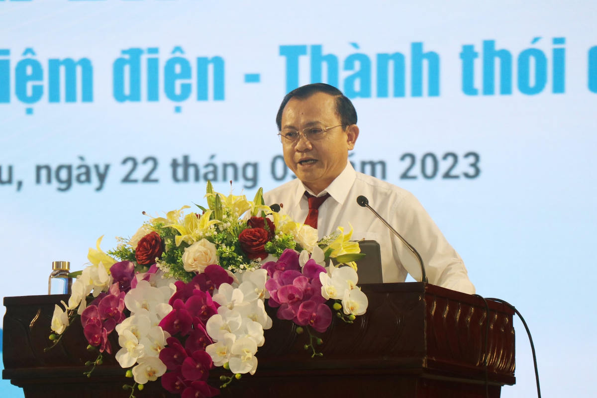 Ông Lê Tấn Cận - Phó Chủ tịch thường trực UBND tỉnh Bạc Liêu phát biểu tại Chương trình truyền thông hưởng ứng chiến dịch Giờ Trái đất năm 2023.