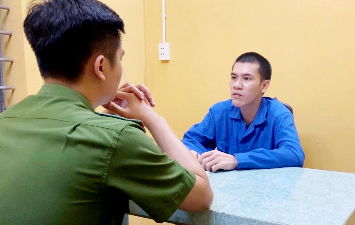 Đối tượng Nguyễn Ngọc Tuyền tại cơ quan Công an.