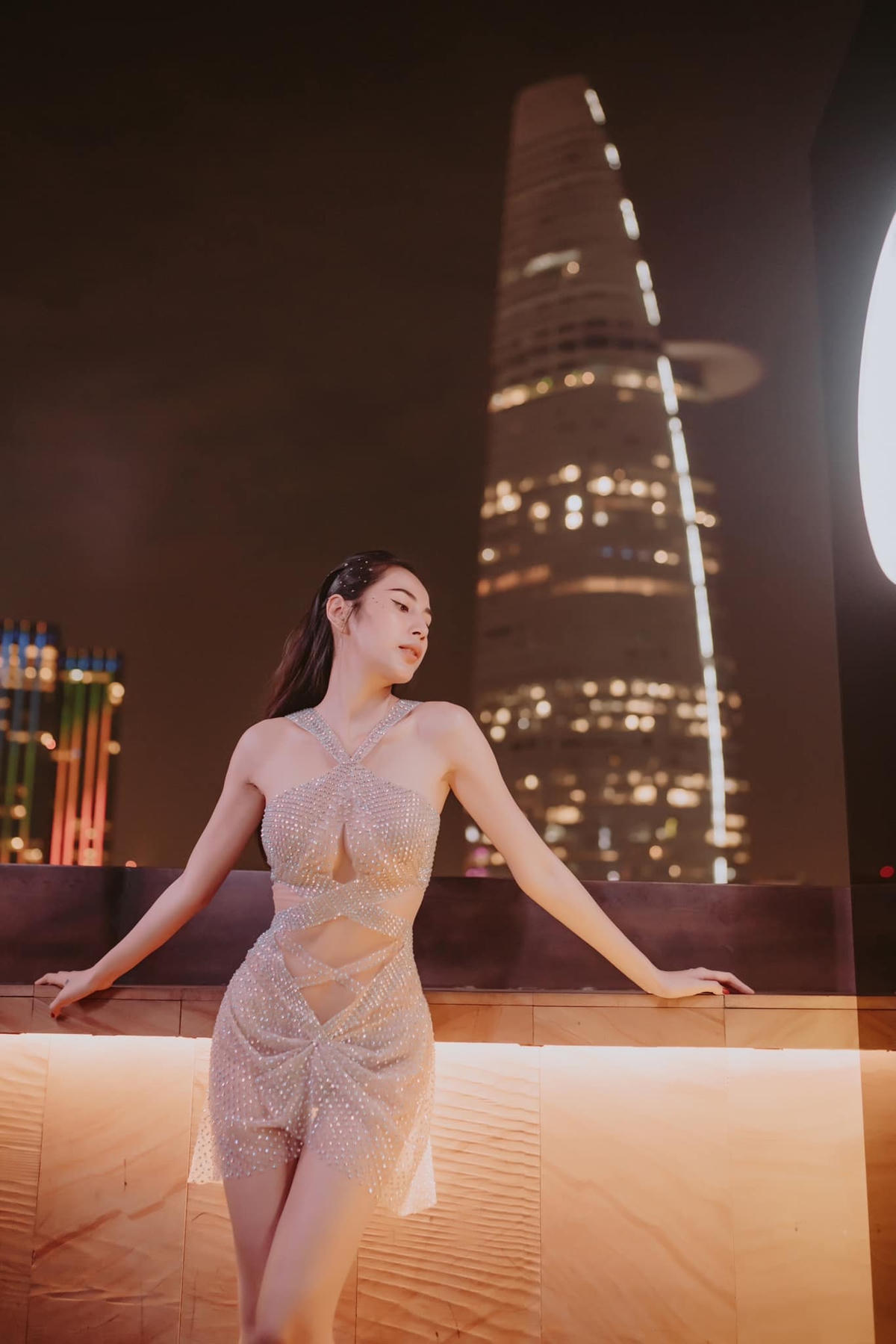 Thủy Tiên cũng rục rịch trở lại đường đua âm nhạc với những dự án cá nhân sau thời gian “ở ẩn”. 