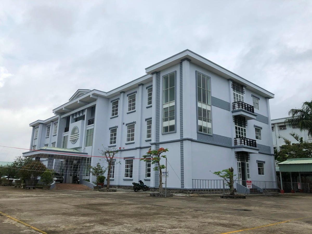 Bệnh viện Lao và Bệnh phổi Bạc Liêu đầ tư xây dựng hơn 200 tỷ đồng hoàn thành hơn 1 năm nhưng không hoạt động, hơn 140 cán bộ, nhân viên bệnh viên này đang ngồi không hưởng lương.